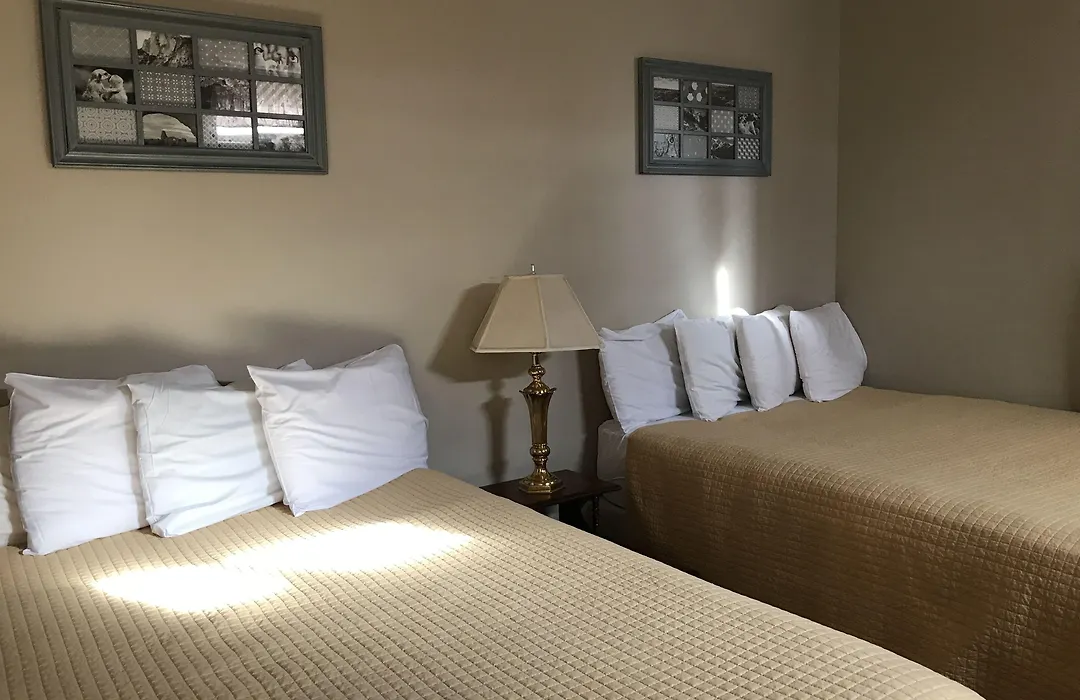 Riverside Hot Springs Inn & Spa - Adults Only-1