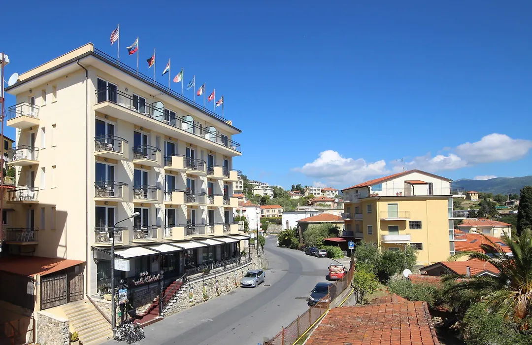 Piccolo Hotel-1