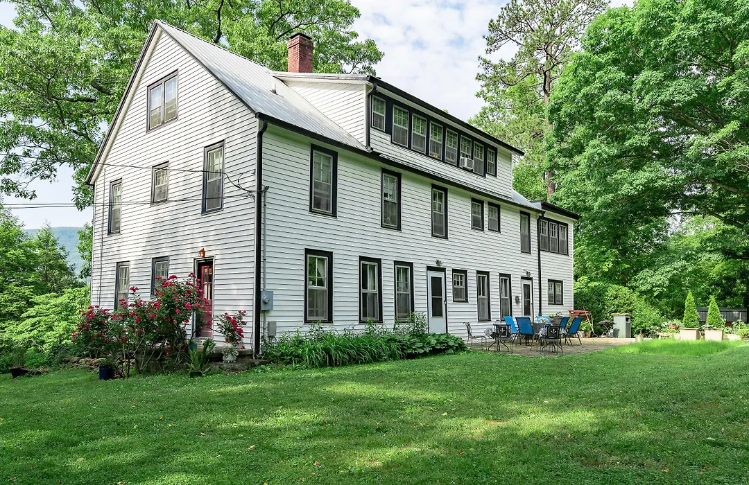 Black Mountain Inn-1