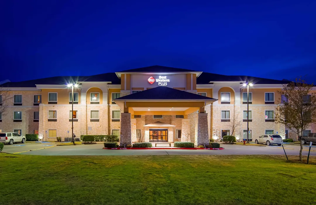 Best Western Plus Christopher Inn & Suites-1