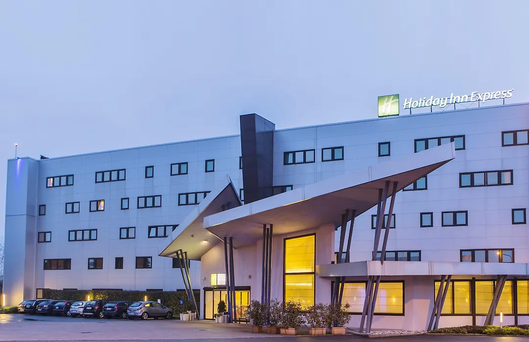 Holiday Inn Express Milan-Malpensa Airport By Ihg-1