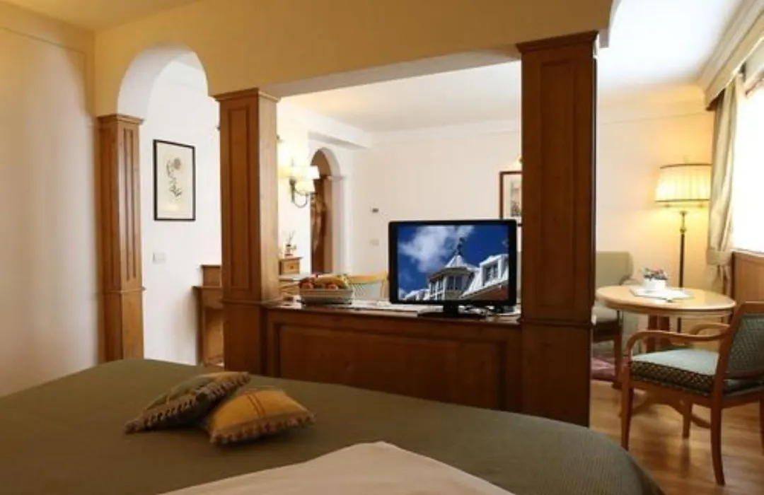 Alpen Suite Hotel-1