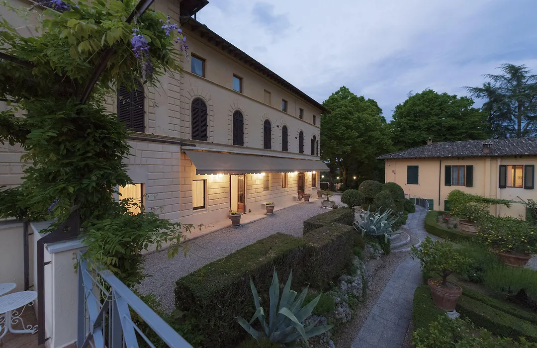 Villa Scacciapensieri Boutique Hotel-1