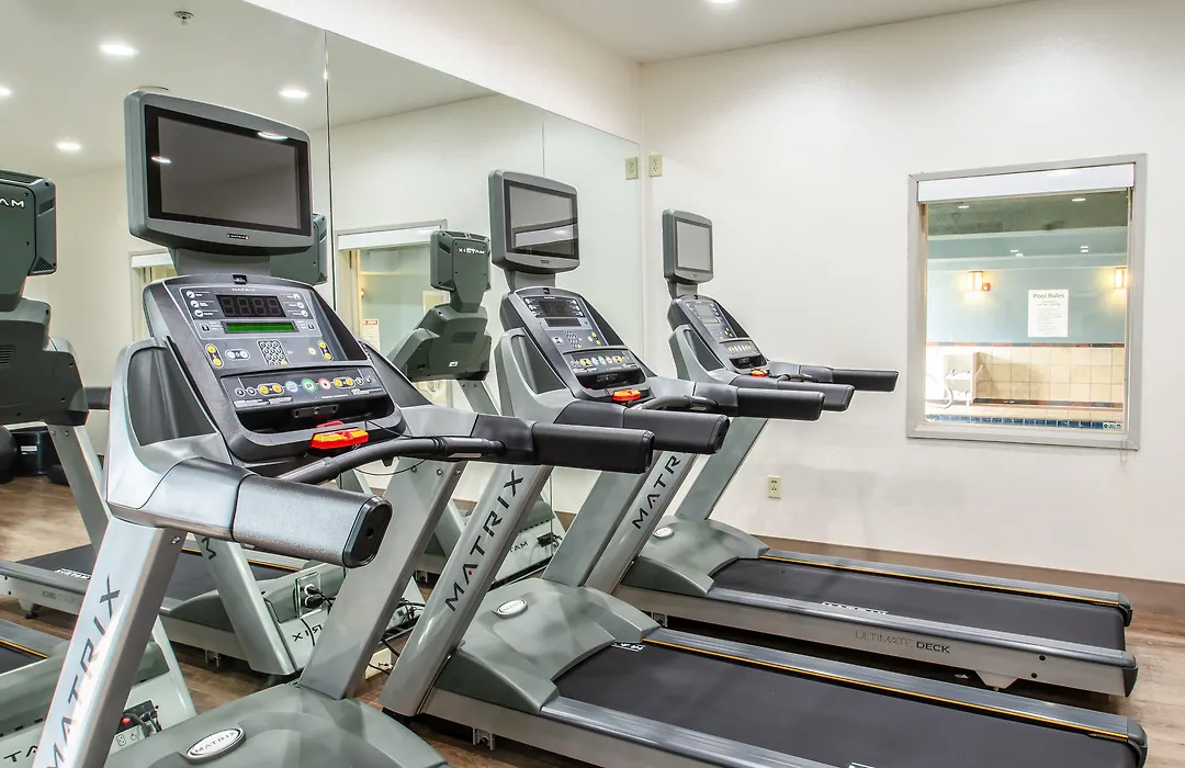 Holiday Inn Express & Suites - Olathe South By Ihg-1