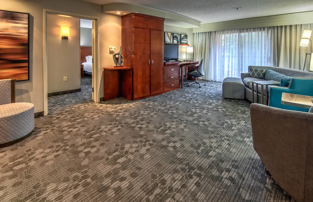 Courtyard By Marriott Troy-1