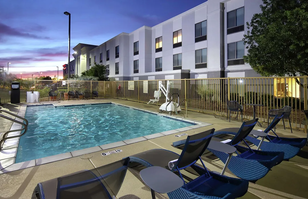 Hampton Inn & Suites Tucson East-1