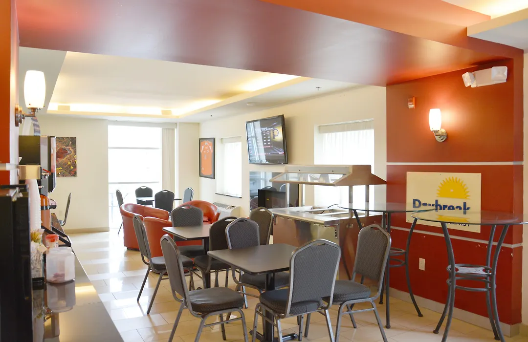 Days Inn & Suites By Wyndham Milwaukee-1