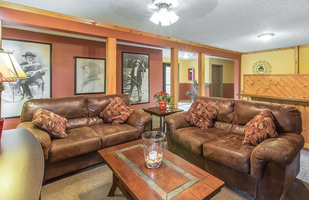 Rodeway Inn Rifle-1