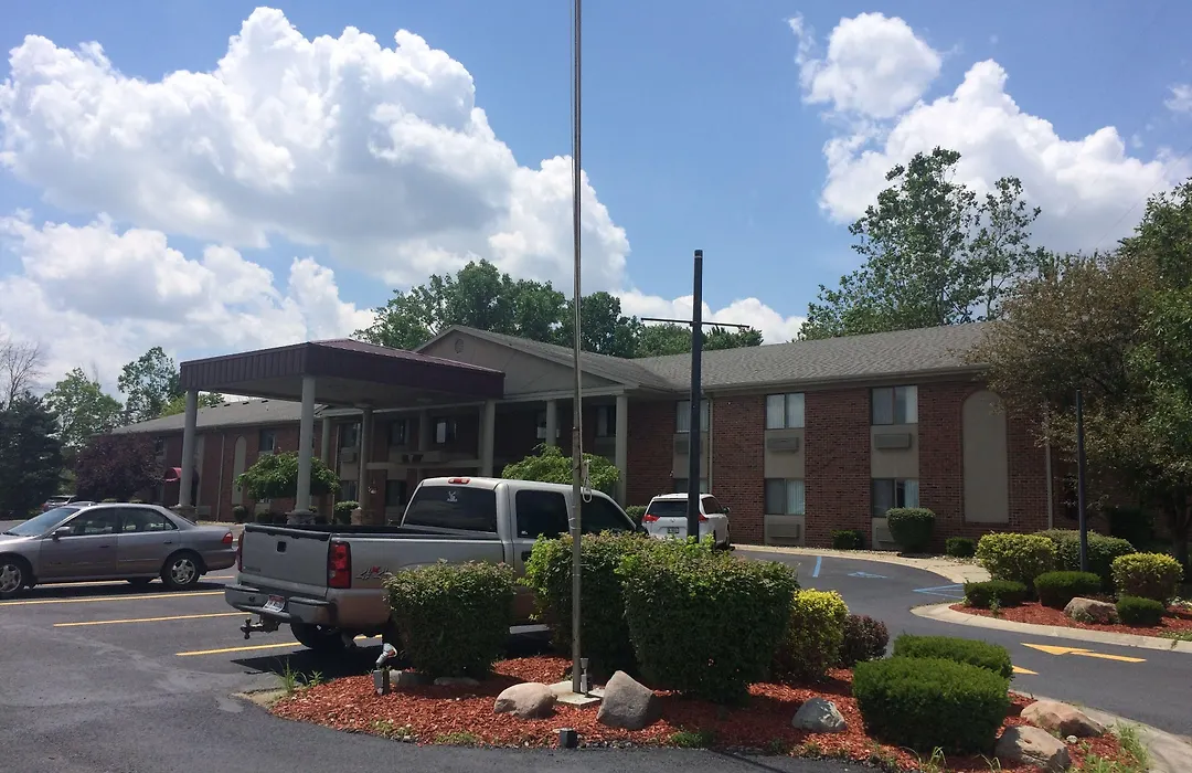 Americas Best Value Inn & Suites - Bluffton-1