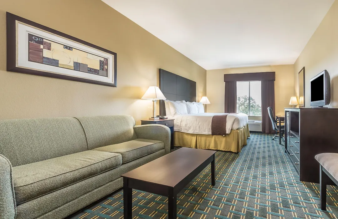 Days Inn & Suites By Wyndham Mineral Wells-1