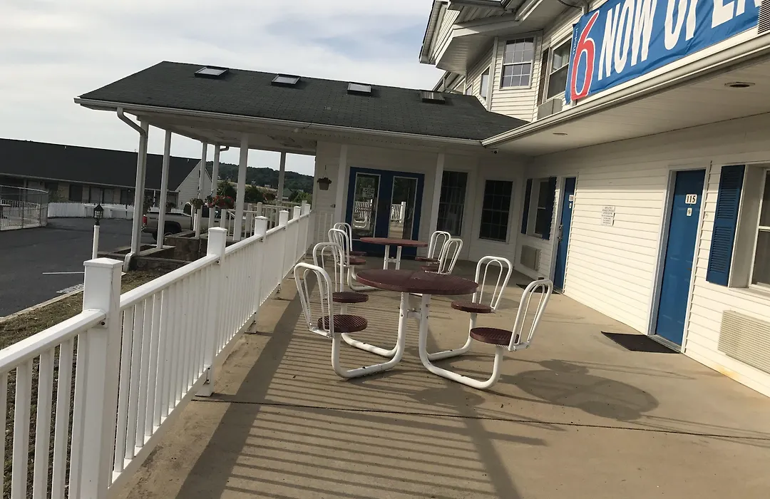 Motel 6-Front Royal, Va-1