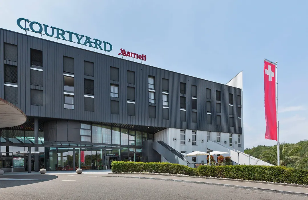Courtyard By Marriott Basel-1