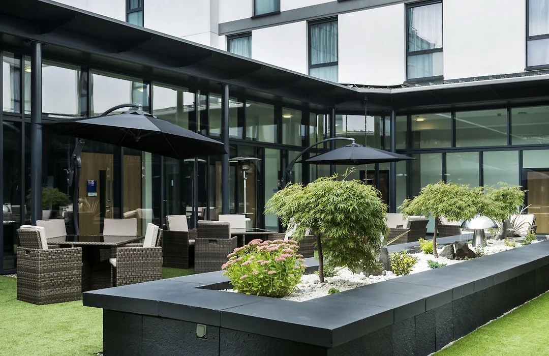 Park Inn By Radisson Aberdeen-1