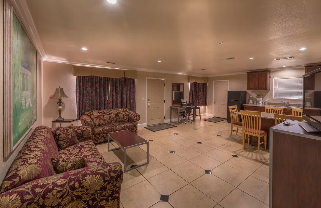 Edge Water Inn-1