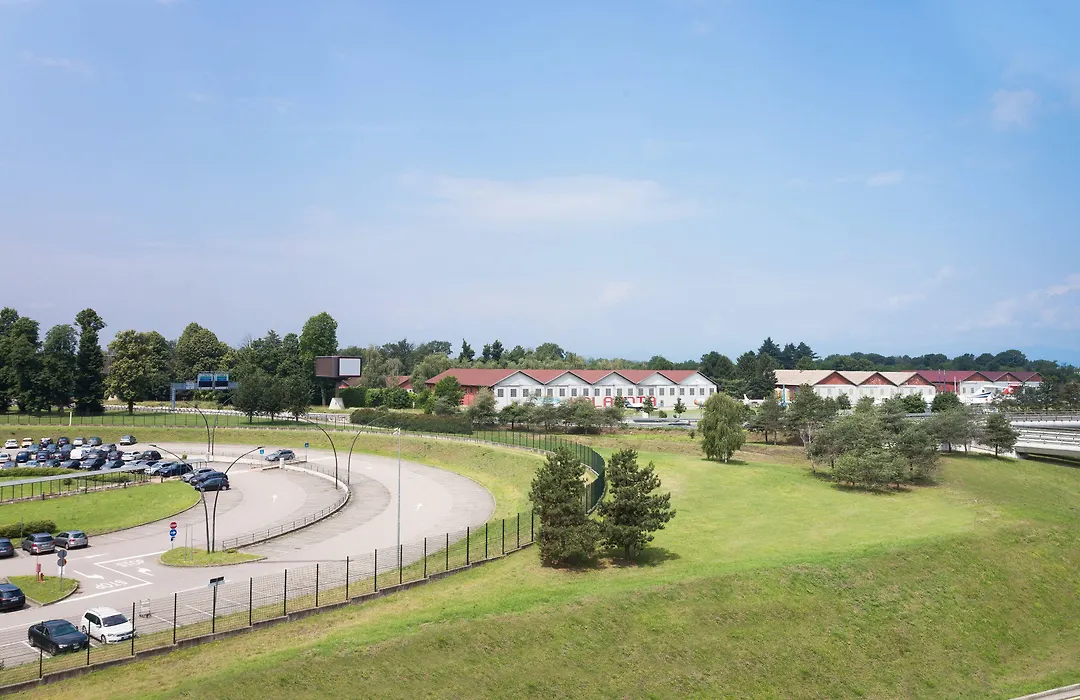 Sheraton Milan Malpensa Airport Hotel & Conference Centre-1