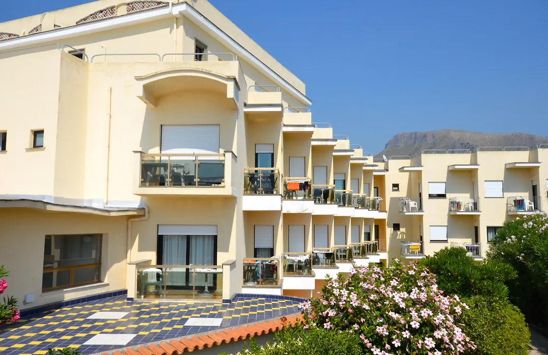 Hotel La Playa-1