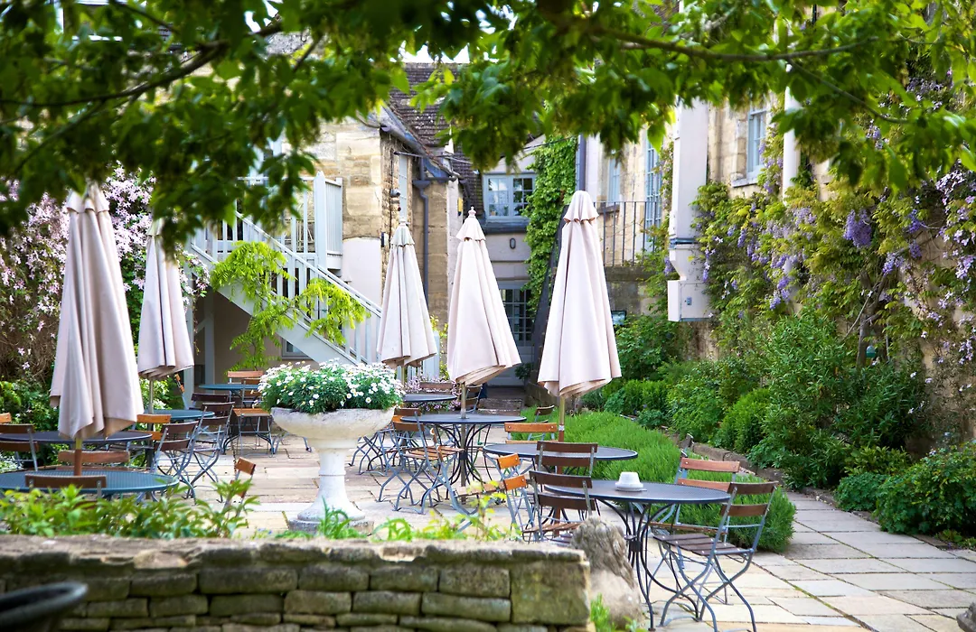 The Lion Inn-1