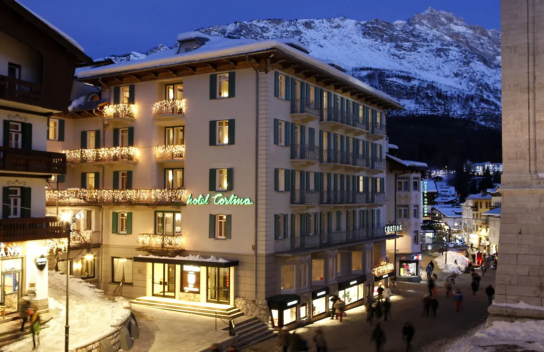 Hotel Cortina-1