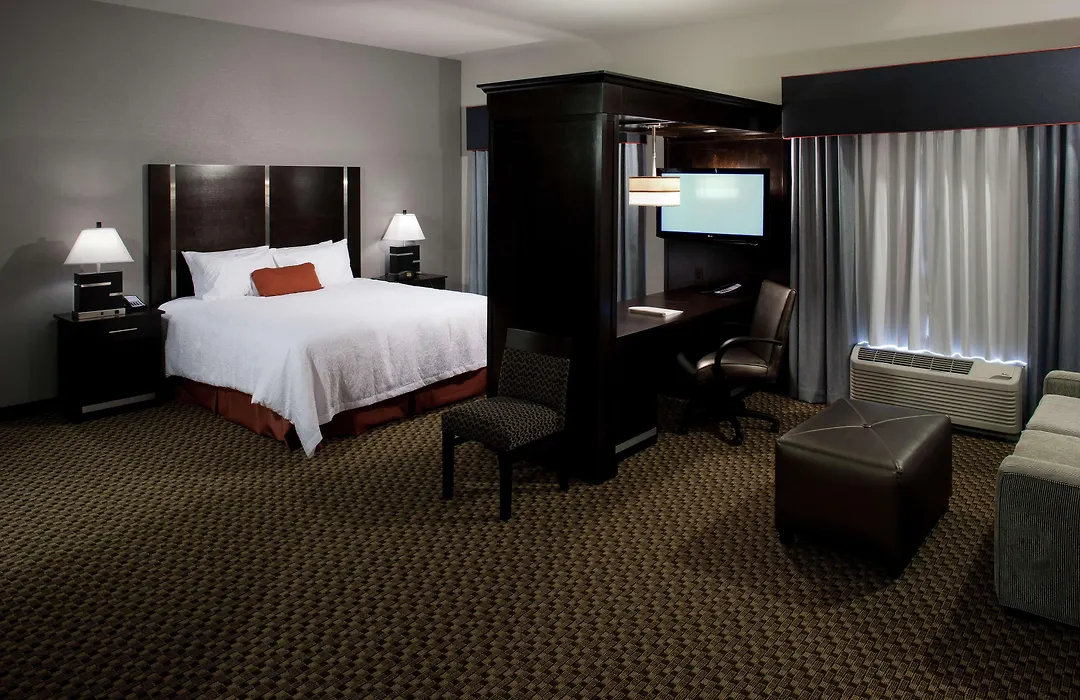 Hampton Inn And Suites Marksville-1