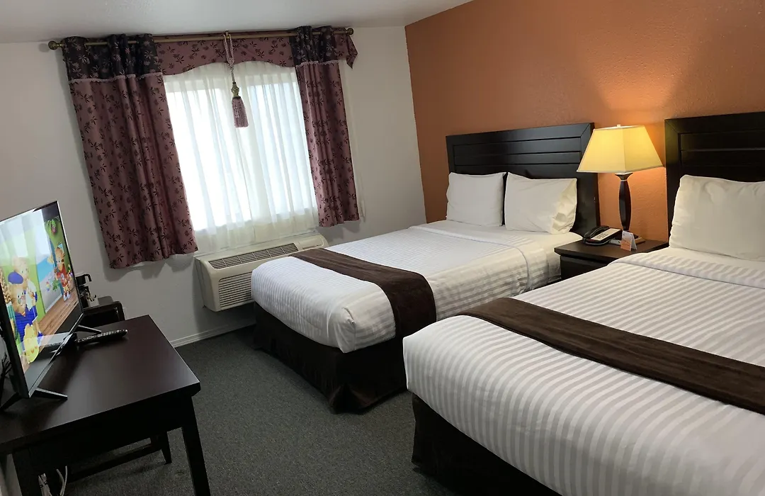 Lake Country Inn-1
