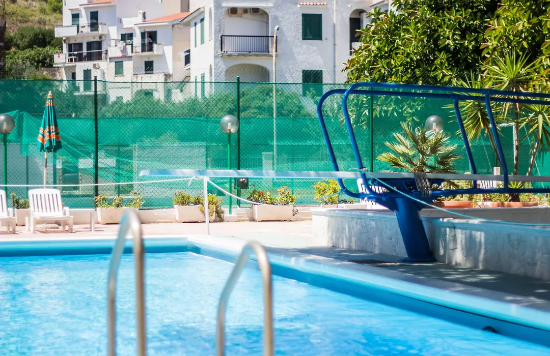 Hotel Mediterraneo-1