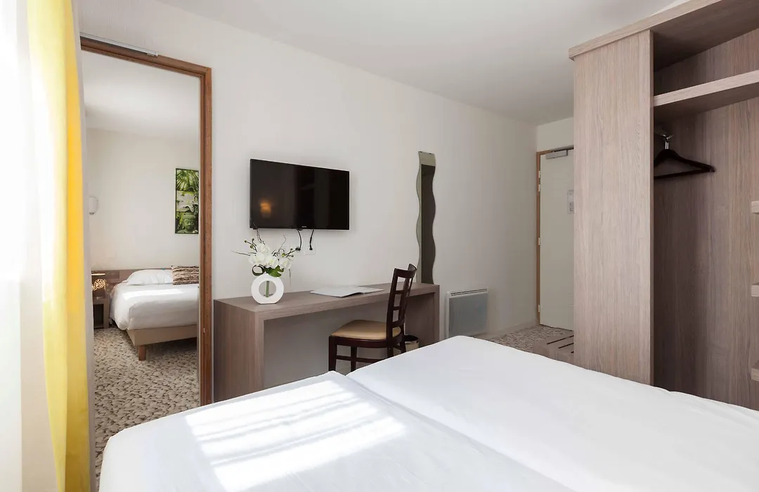 Brit Hotel Alghotel-1