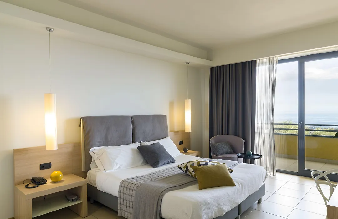 Esperia Palace Hotel & Resort Spa-1