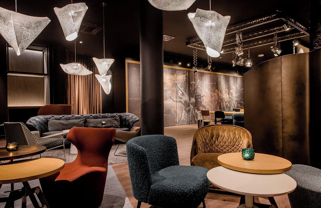 Motel One Stuttgart-Mitte-1