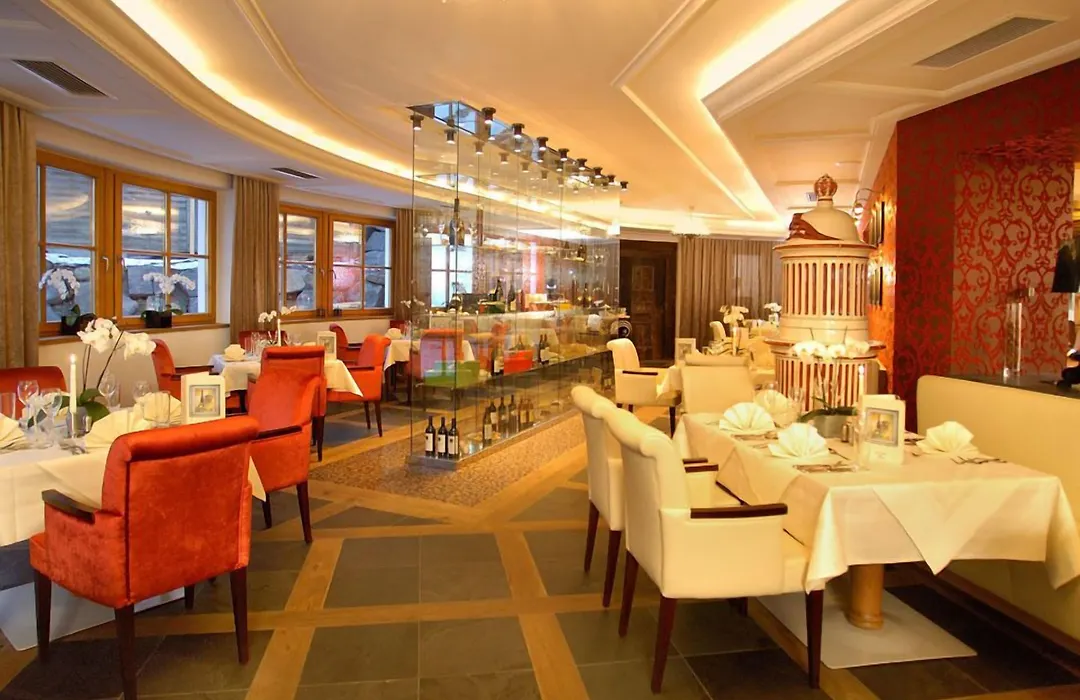 Stammhaus Im Hotel Alpine Palace-1