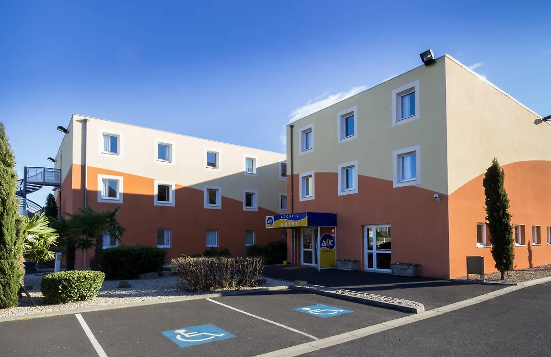 Ace Hôtel Clermont Ferrand La Pardieu-1