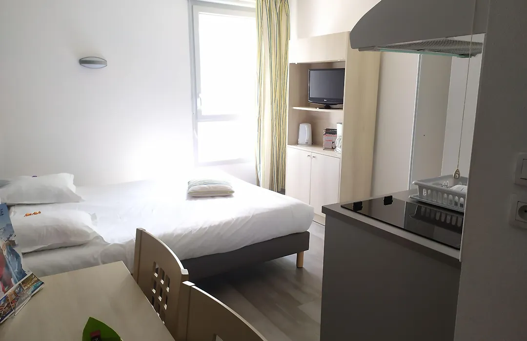 Lagrange Apart'Hotel L'Escale Marine-1