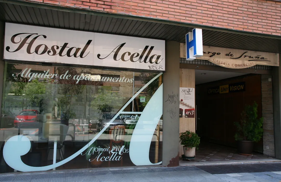 Hostal Acella-1
