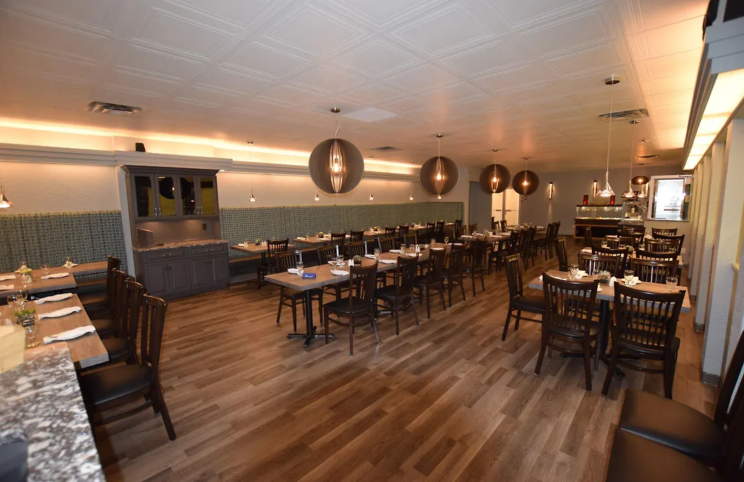 Lakeland Inn Hotel-1