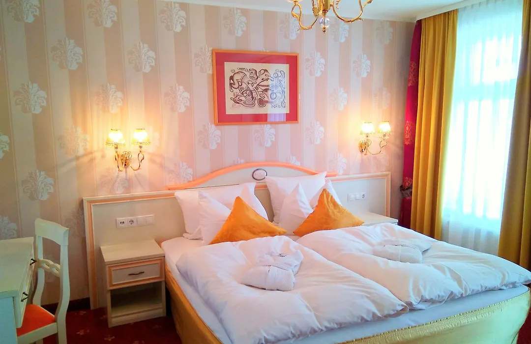 Alexa Hotel-1