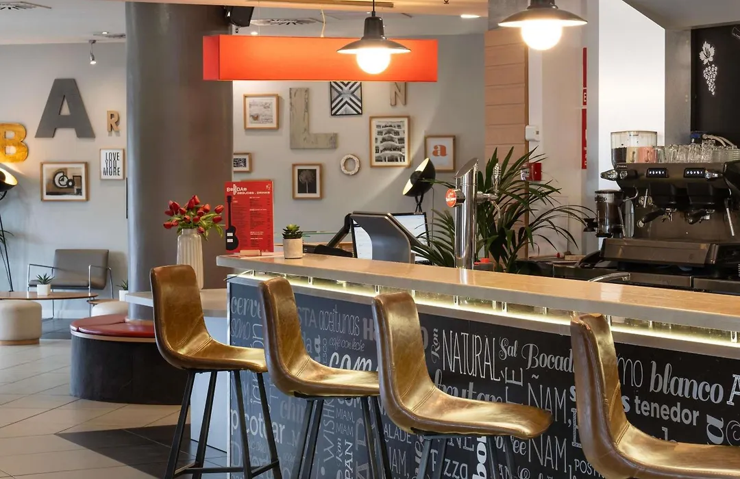 Ibis Barcelona Meridiana-1