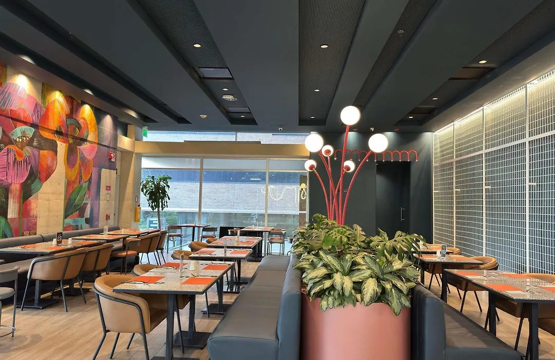 Ibis Medellin-1