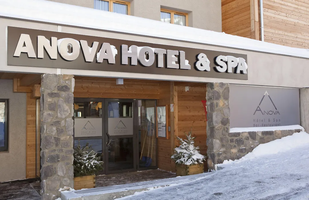 Anova Hotel & Spa-1