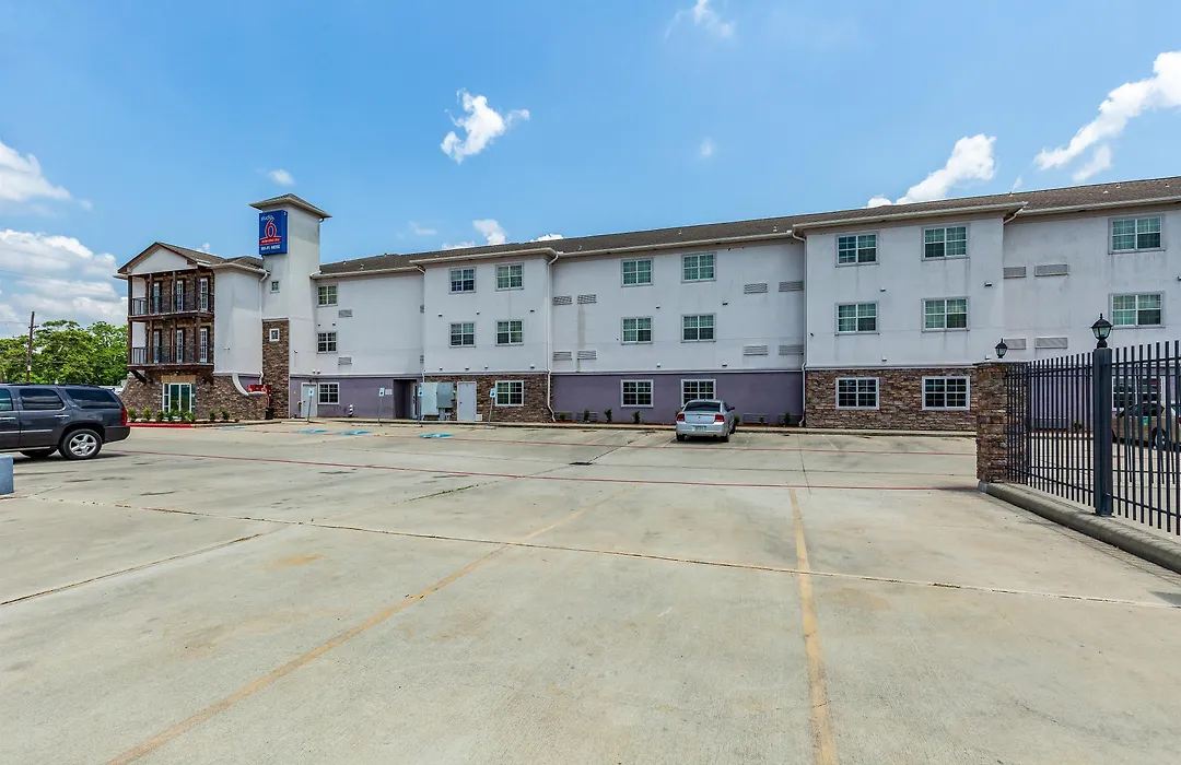 Studio 6-Orange, Tx-1