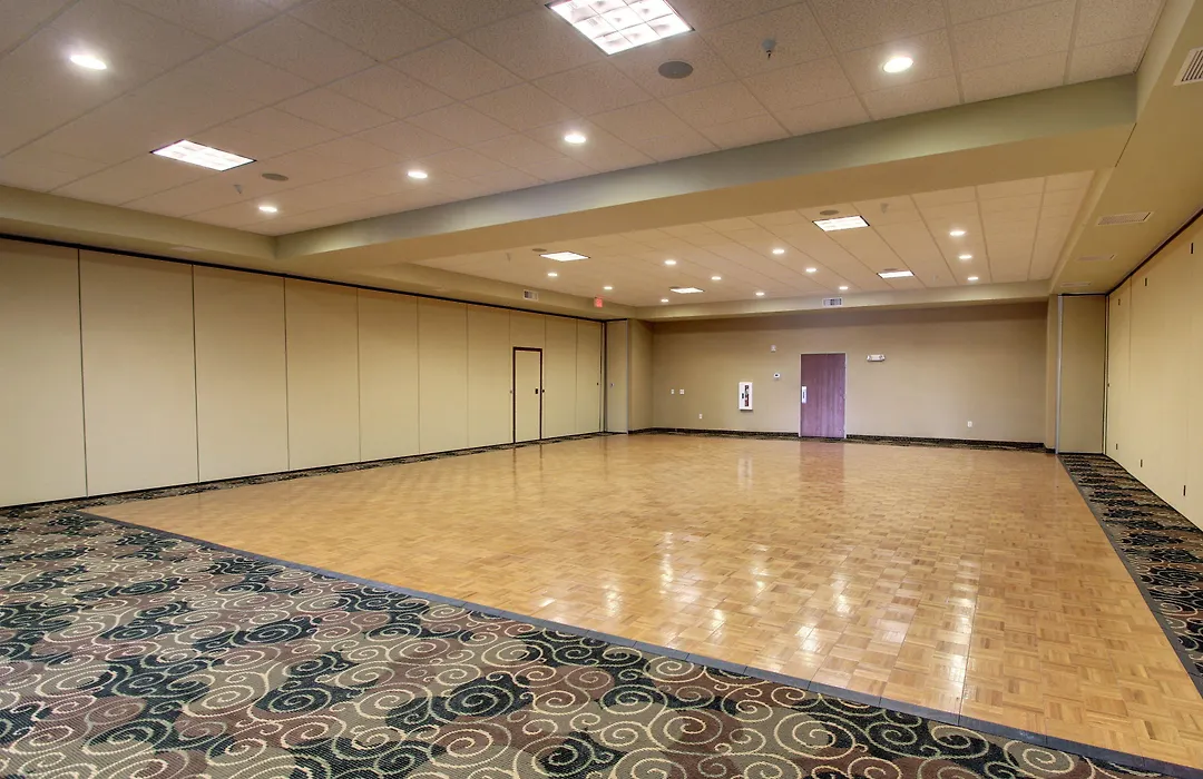 Cobblestone Inn & Suites - Bottineau-1