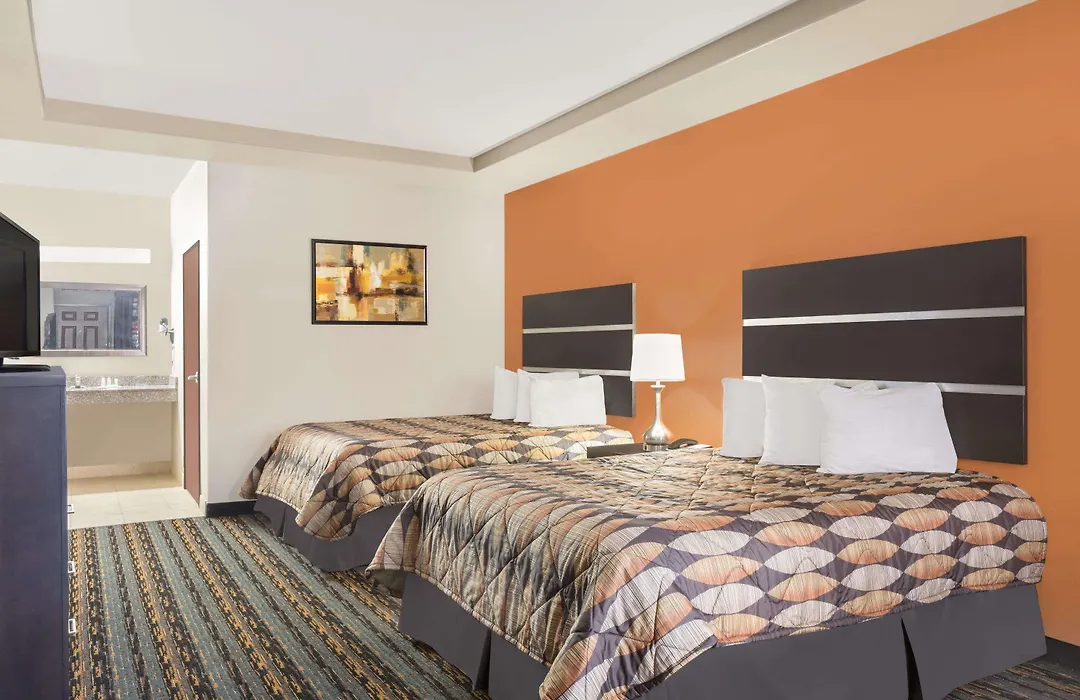 Days Inn By Wyndham Dilley-1