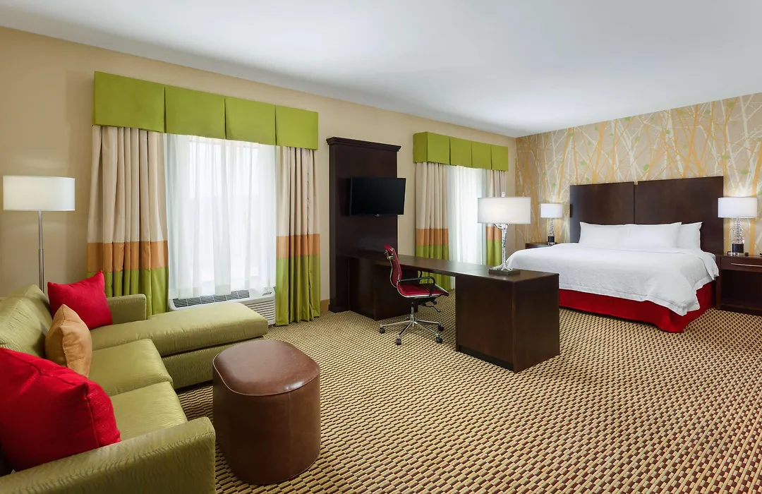 Hampton Inn & Suites Williamsport - Faxon Exit-1