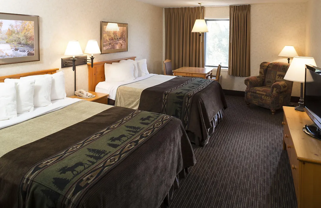 Kelly Inn And Suites Mitchell-1