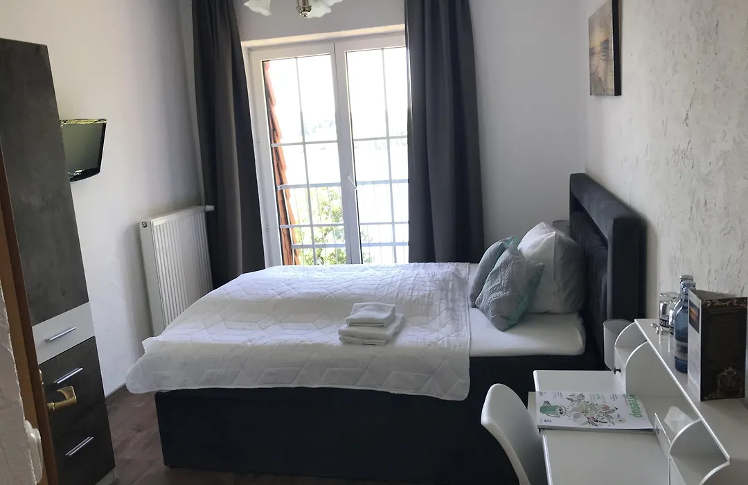 Strandhotel Vier Jahreszeiten Buckow-1