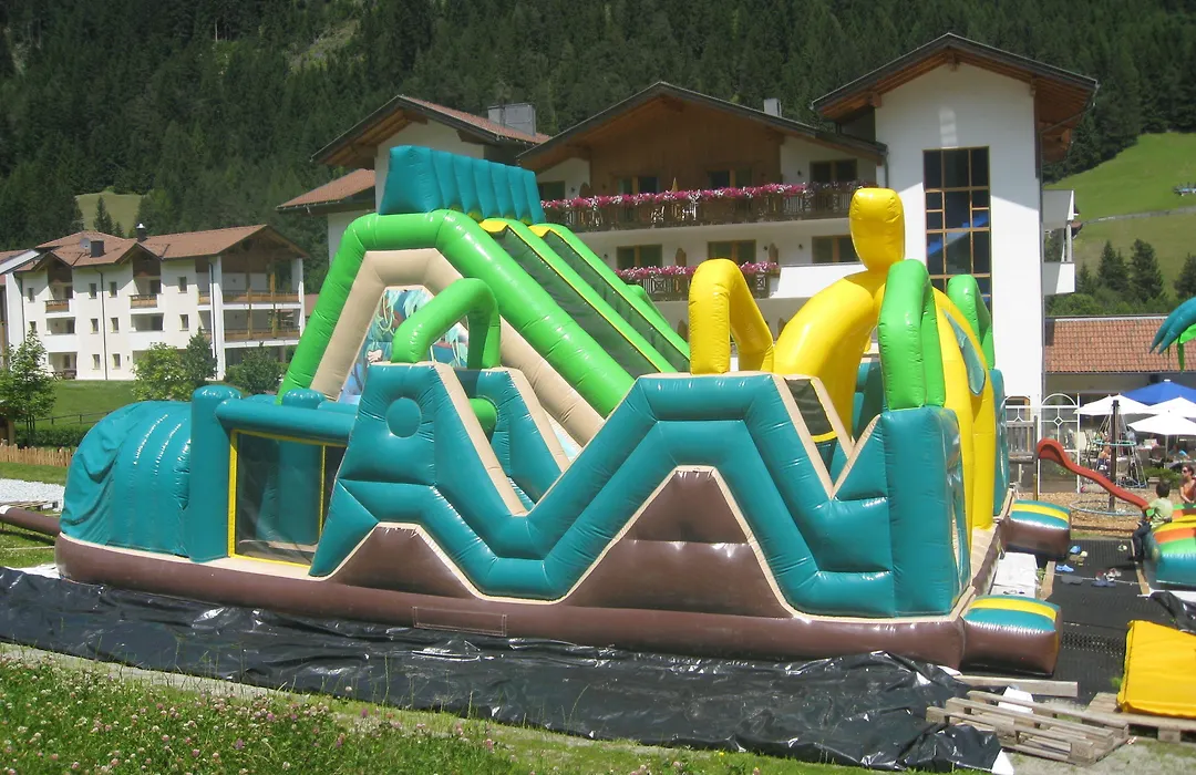 Hotel Bergkristall-1