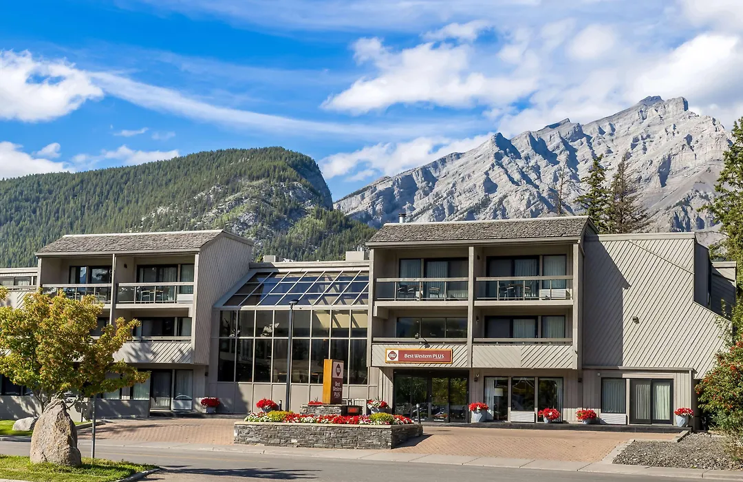 Best Western Plus Banff International Lodge-1