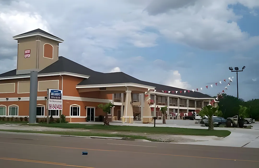 Studio 6-Beeville, Tx-1