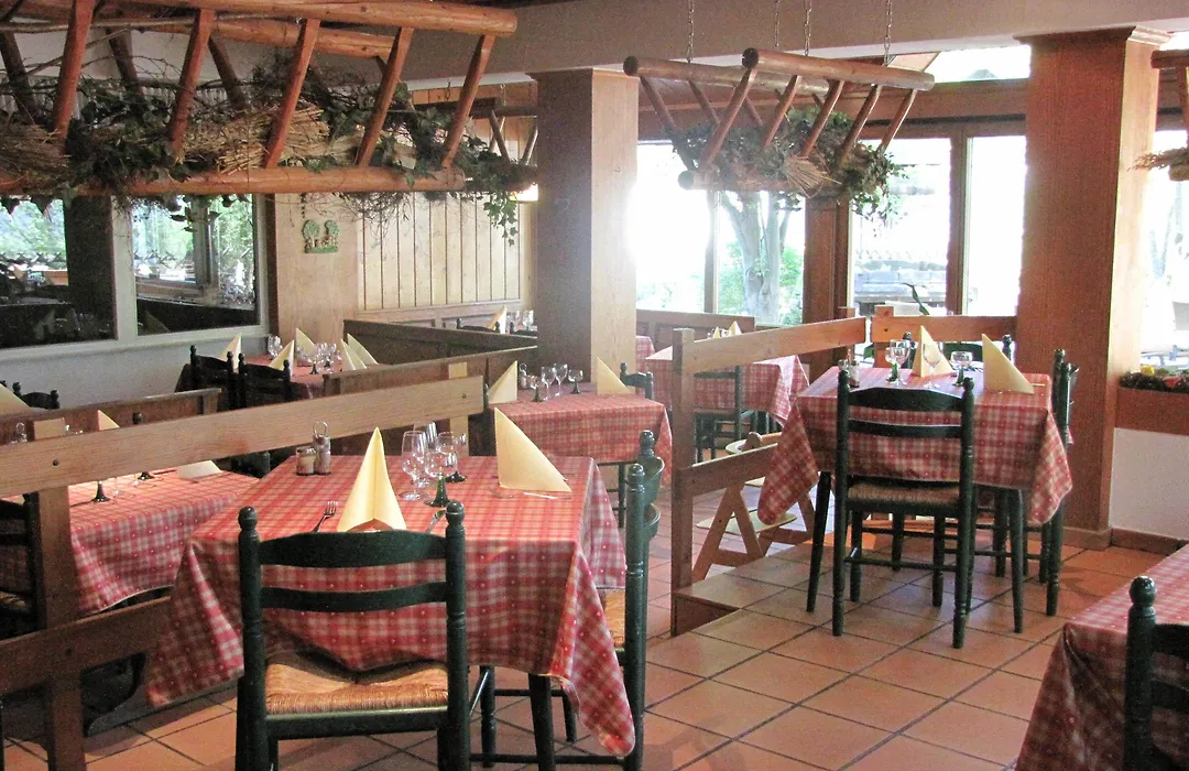 Hotel Le Caballin-1