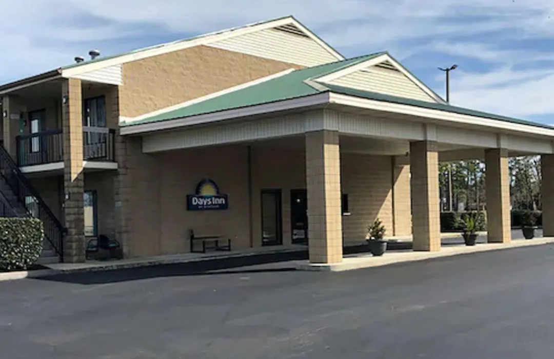 Days Inn By Wyndham Cape Carteret-1