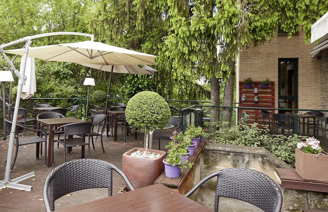 Hotel Iriguibel Huarte Pamplona-1
