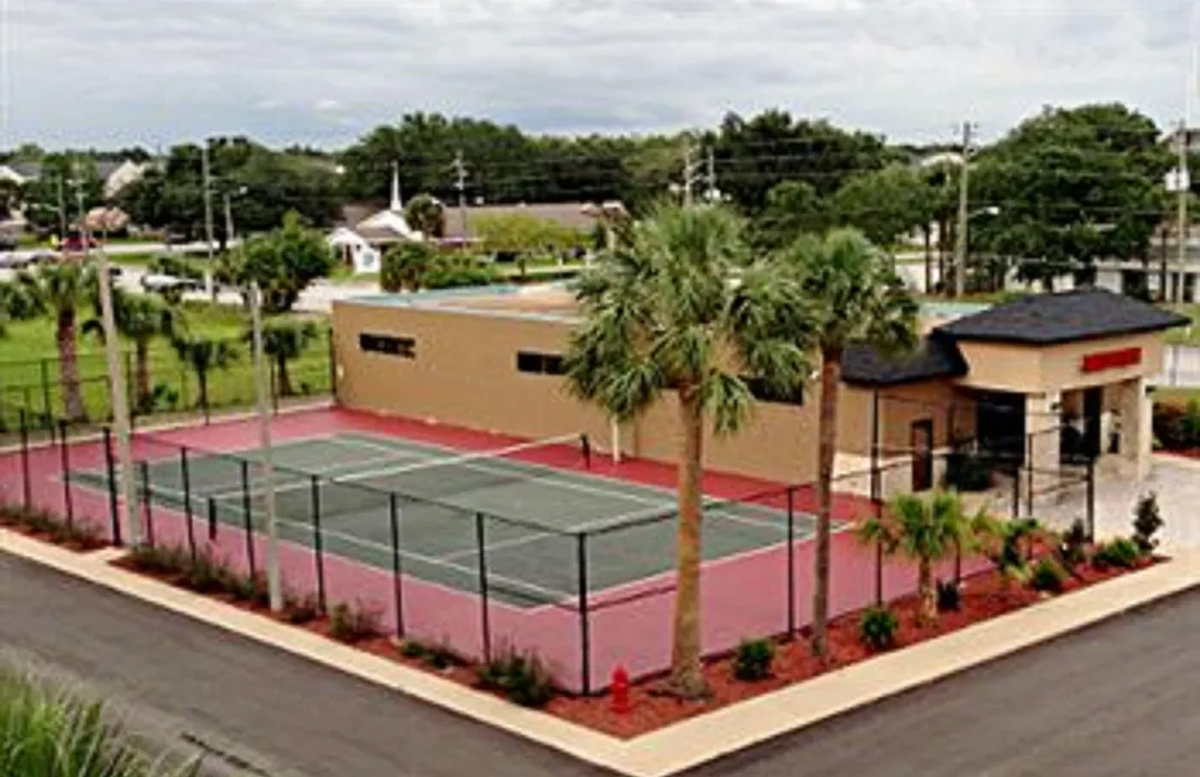 Park Royal Orlando-1